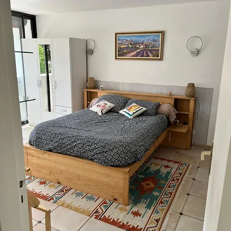 Le Gryselis Apartment