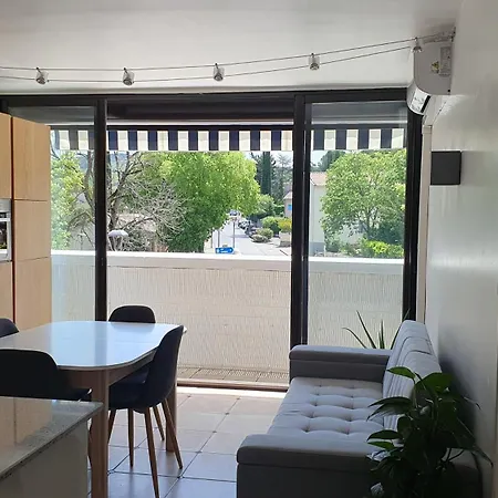 Le Gryselis Apartment *